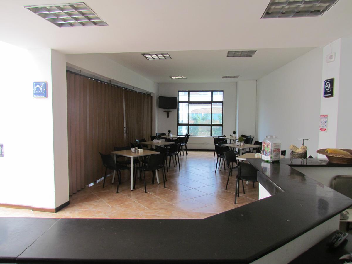 Hotel Plaza Mayor Medellín Exterior foto