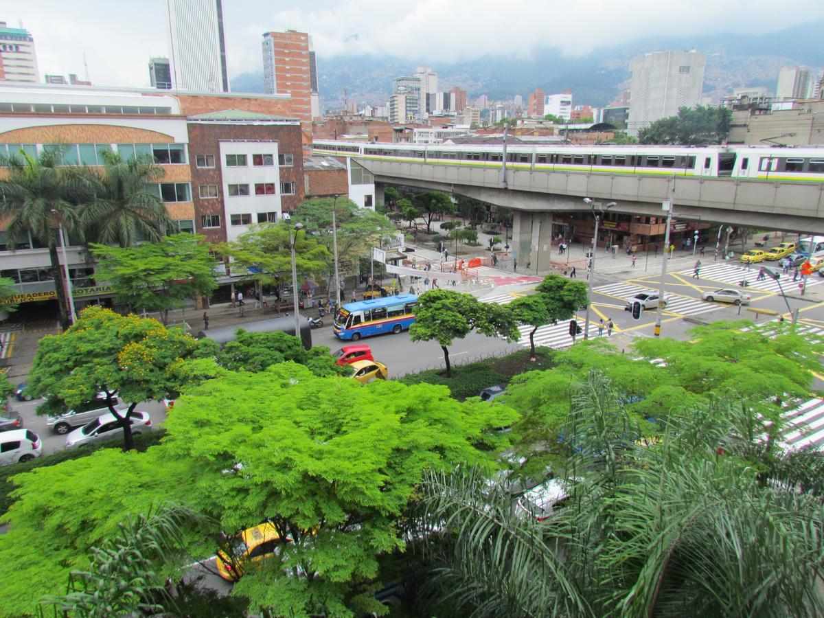 Hotel Plaza Mayor Medellín Exterior foto