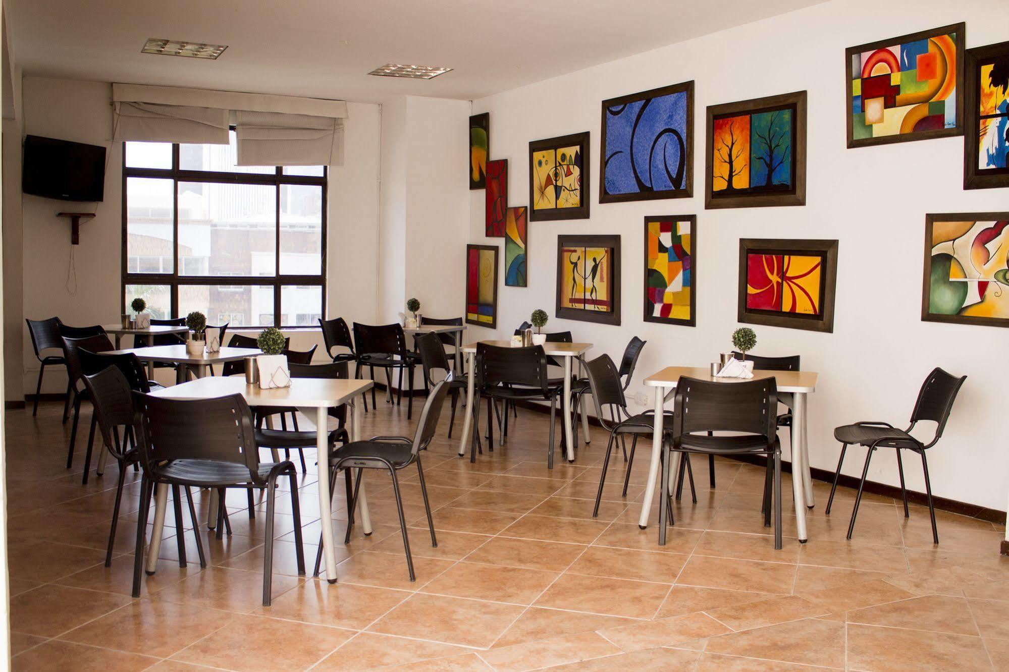 Hotel Plaza Mayor Medellín Exterior foto